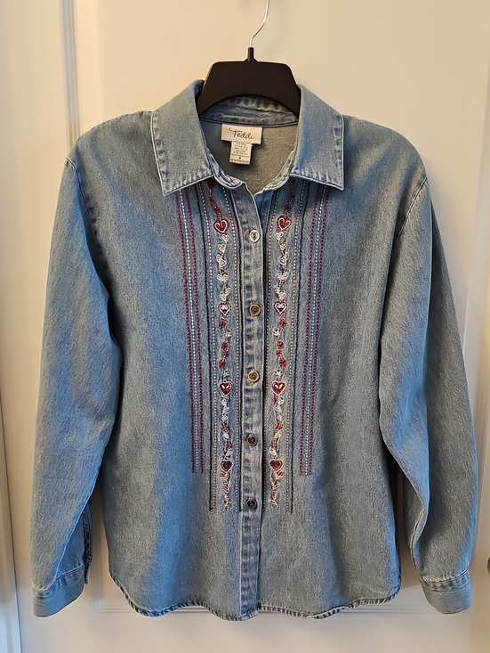 Teddi Tops - Vintage Teddi Light Blue Denim Button-Down Shirt with Red Heart Embroidery